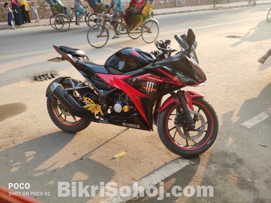 HONDA CBR 150R